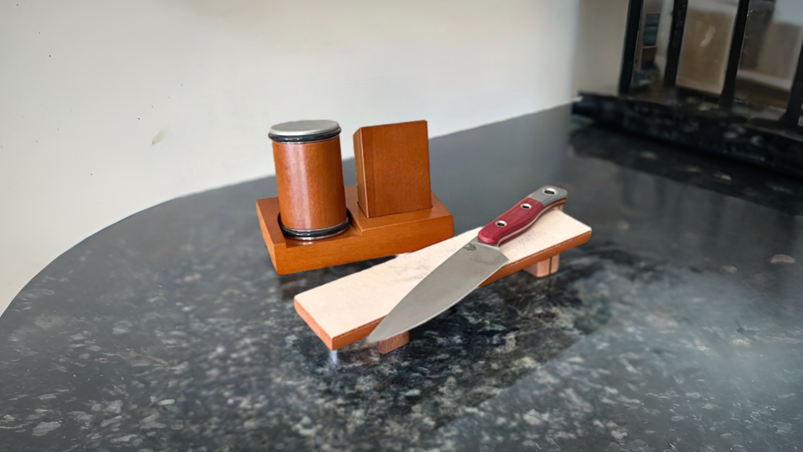 Pincrates Rolling Knife Sharpener USA: Your Kitchen's New Best Friend